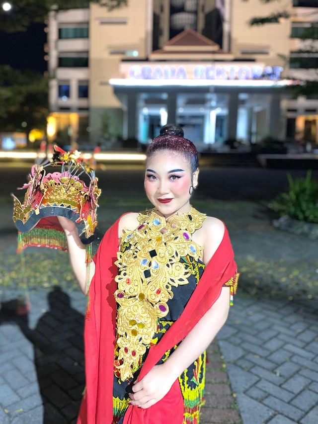 [Foto Hasil Makeup 4]